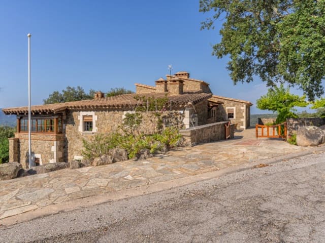 5 chambre Villa/Maison à vendre à Santa Cristina d'Aro avec piscine garage - 1 795 000 € (Ref: 9134642)