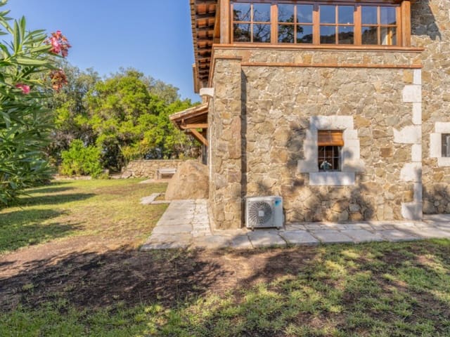 5 chambre Villa/Maison à vendre à Santa Cristina d'Aro avec piscine garage - 1 795 000 € (Ref: 9134642)