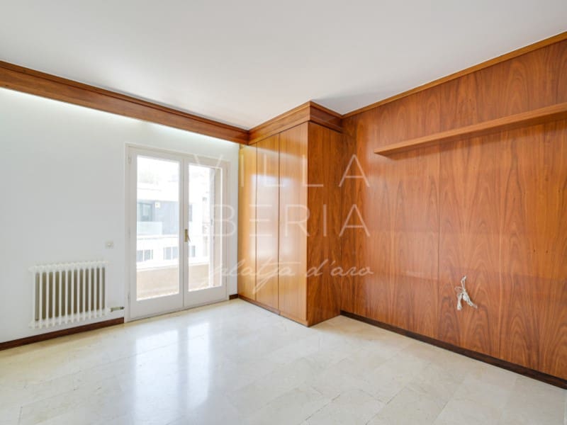 4 soveværelse Lejlighed til salg i Girona by med garage - € 535.000 (Ref: 9147376)