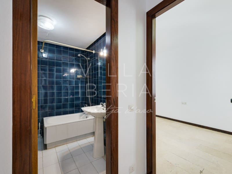 4 soveværelse Lejlighed til salg i Girona by med garage - € 535.000 (Ref: 9147376)