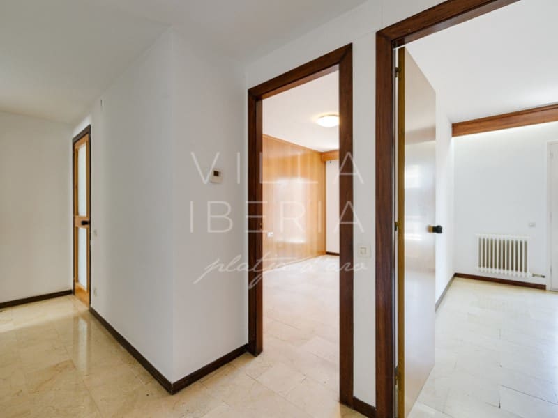 4 soveværelse Lejlighed til salg i Girona by med garage - € 535.000 (Ref: 9147376)