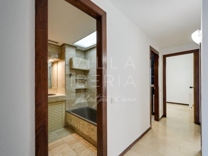 4 soveværelse Lejlighed til salg i Girona by med garage - € 535.000 (Ref: 9147376)