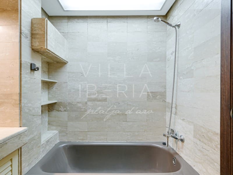 4 soveværelse Lejlighed til salg i Girona by med garage - € 535.000 (Ref: 9147376)