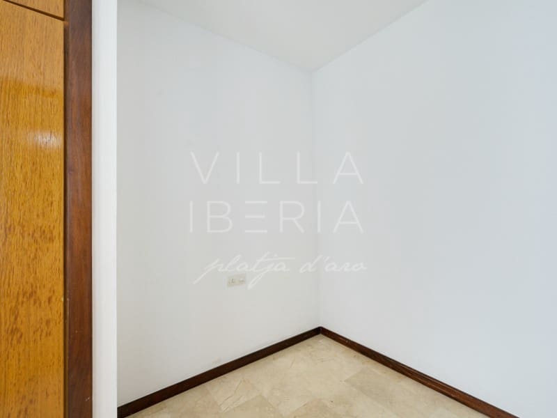 4 soveværelse Lejlighed til salg i Girona by med garage - € 535.000 (Ref: 9147376)