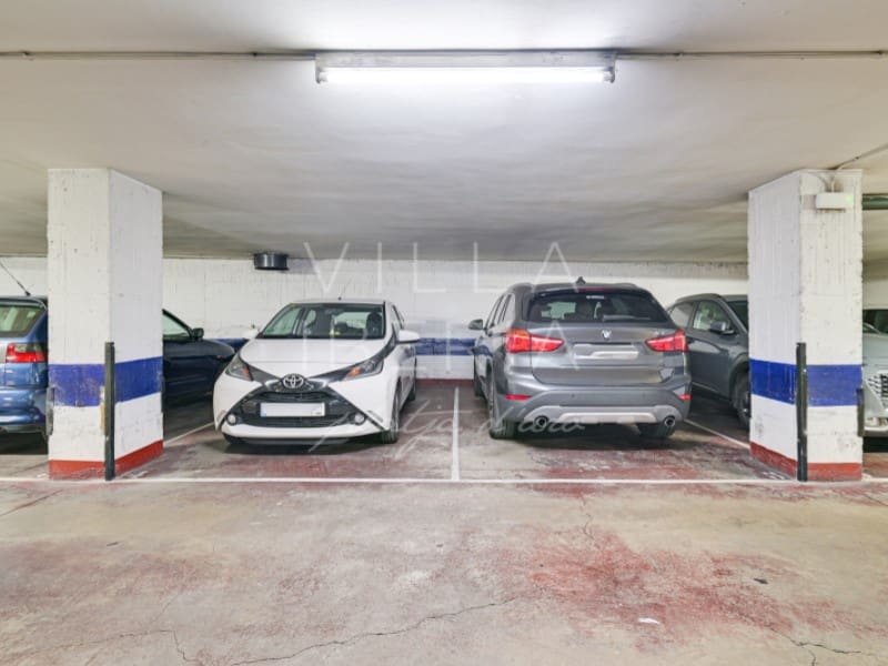 4 soveværelse Lejlighed til salg i Girona by med garage - € 535.000 (Ref: 9147376)