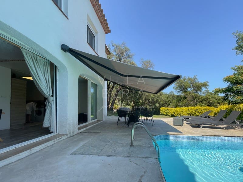 4 slaapkamer Villa te koop in Santa Cristina d'Aro - € 479.000 (Ref: 9171736)