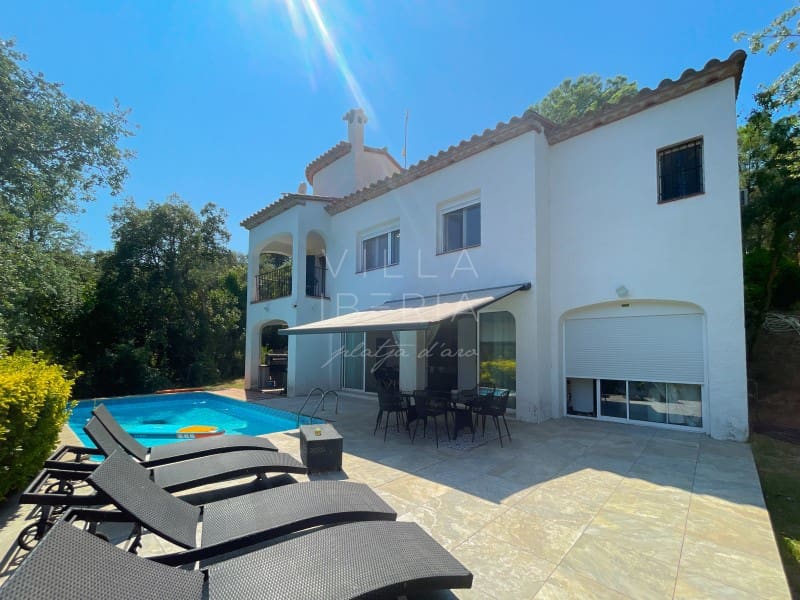 4 slaapkamer Villa te koop in Santa Cristina d'Aro - € 479.000 (Ref: 9171736)