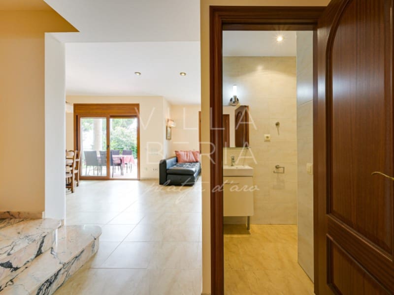 4 bedroom Villa for sale in Platja d'Aro with pool garage - € 1,120,000 (Ref: 9194087)