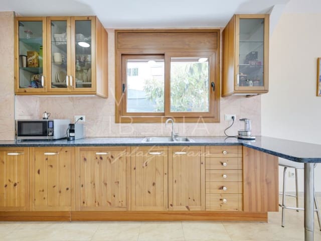 4 soveværelse Villa til salg i Platja d'Aro, Castell-Platja d'Aro med swimmingpool garage - € 1.120.000 (Ref: 9194087)