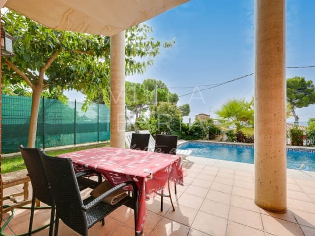 4 soveværelse Villa til salg i Platja d'Aro, Castell-Platja d'Aro med swimmingpool garage - € 1.120.000 (Ref: 9194087)