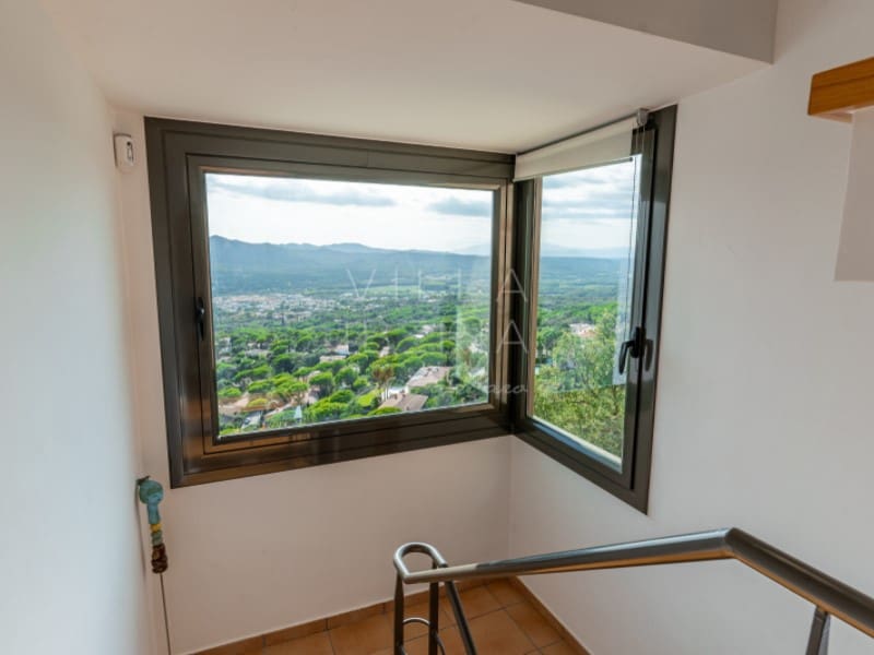 4 soveværelse Villa til salg i Santa Cristina d'Aro med garage - € 760.000 (Ref: 9215452)