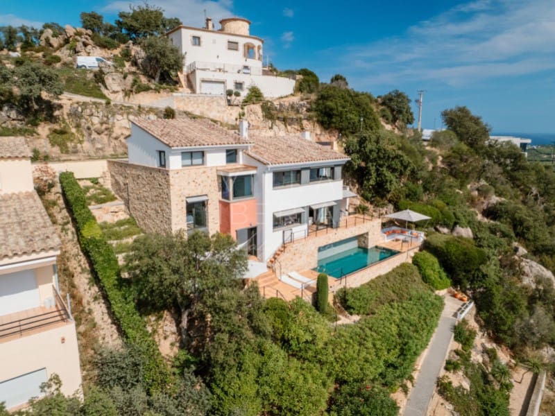 4 soveværelse Villa til salg i Santa Cristina d'Aro med garage - € 760.000 (Ref: 9215452)