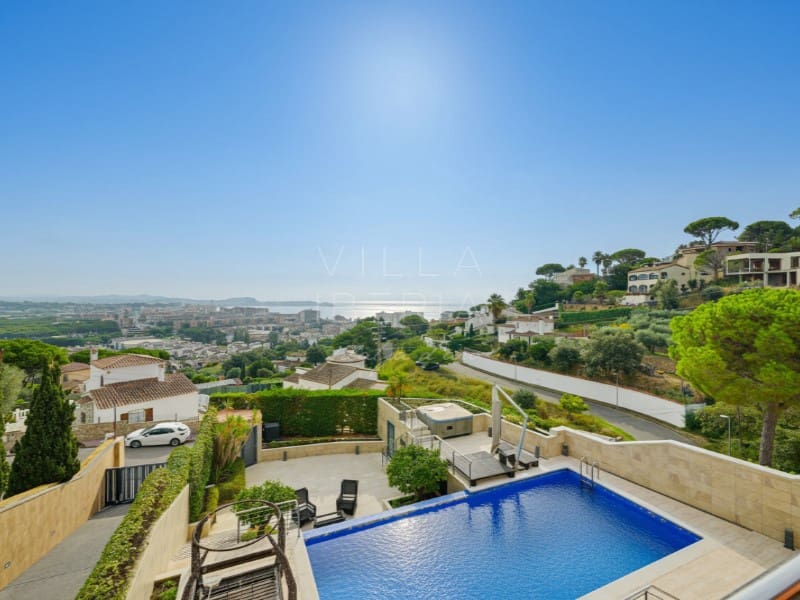 5 sovrum Villa till salu i Calonge i Sant Antoni med garage - 1 600 000 € (Ref: 9218800)