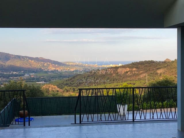 4 Zimmer Villa zu verkaufen in Santa Cristina d'Aro mit Pool Garage - 2.100.000 € (Ref: 9240275)