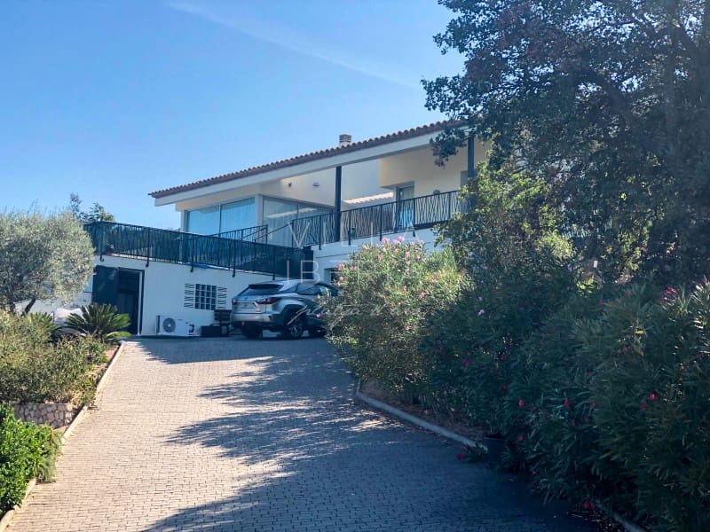 4 camera da letto Villa in vendita in Santa Cristina d'Aro con piscina garage - 2.100.000 € (Rif: 9240275)