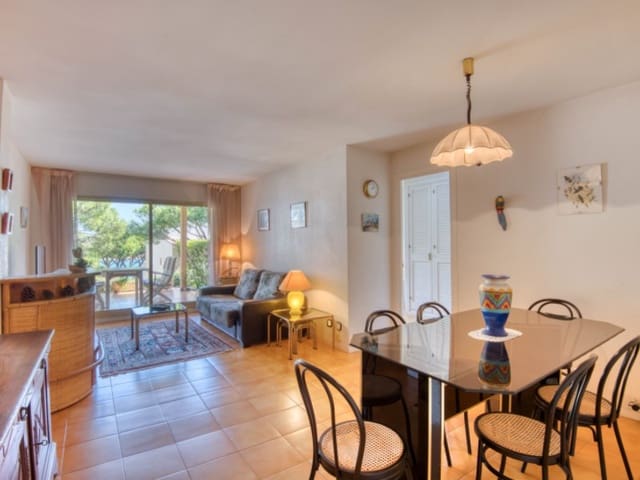 2 slaapkamer Strandappartement te koop in Sant Feliu de Guíxols met zwembad garage - € 440.000 (Ref: 9321798)