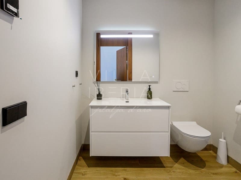 4 makuuhuone Huvila myytävänä paikassa S'Agaro mukana uima-altaan 
autotalli - 2 400 000 € (Ref: 9353513)