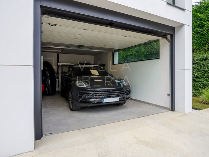 4 makuuhuone Huvila myytävänä paikassa S'Agaro mukana uima-altaan 
autotalli - 2 400 000 € (Ref: 9353513)