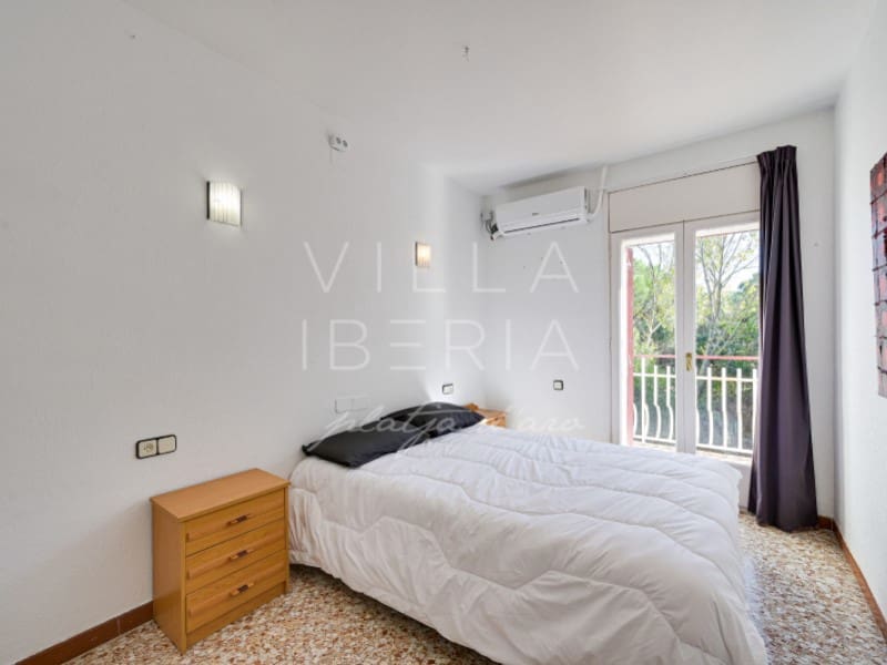 5 slaapkamer Villa te koop in Santa Cristina d'Aro met garage - € 395.000 (Ref: 9367808)