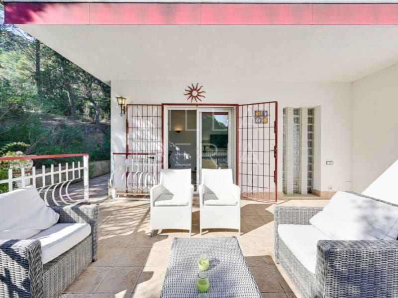 5 slaapkamer Villa te koop in Santa Cristina d'Aro met garage - € 395.000 (Ref: 9367808)