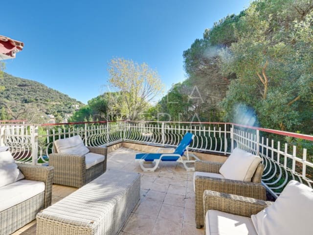 5 sovrum Villa till salu i Santa Cristina d'Aro med garage - 395 000 € (Ref: 9367808)