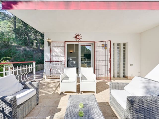 5 sovrum Villa till salu i Santa Cristina d'Aro med garage - 395 000 € (Ref: 9367808)