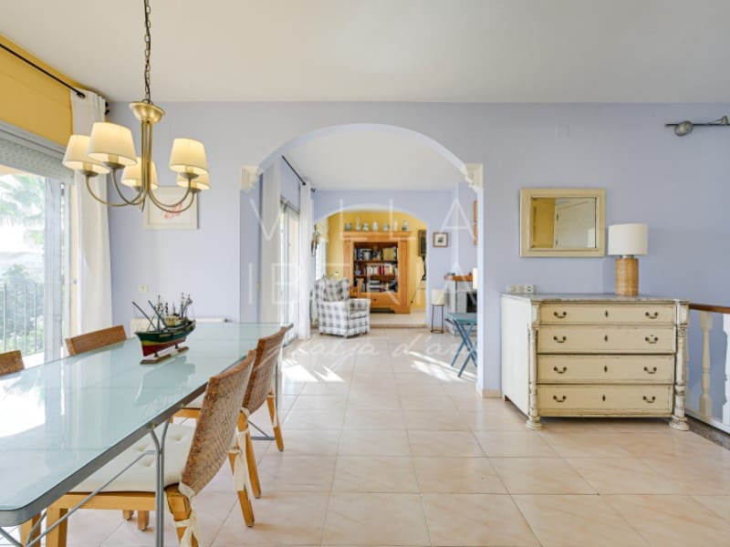 5 soverom Villa til salgs i Sant Feliu de Guixols med svømmebasseng garasje - € 950 000 (Ref: 9398422)