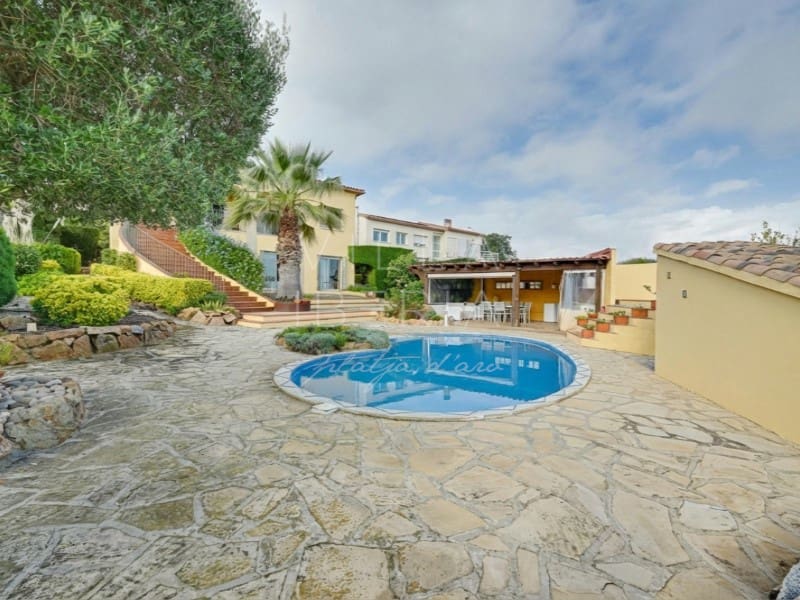 5 soverom Villa til salgs i Sant Feliu de Guixols med svømmebasseng garasje - € 950 000 (Ref: 9398422)