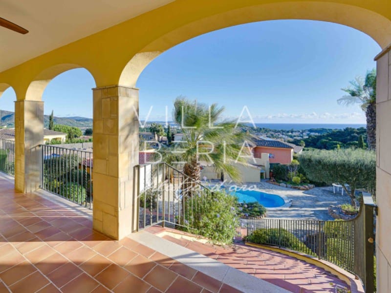 5 soverom Villa til salgs i Sant Feliu de Guixols med svømmebasseng garasje - € 950 000 (Ref: 9398422)
