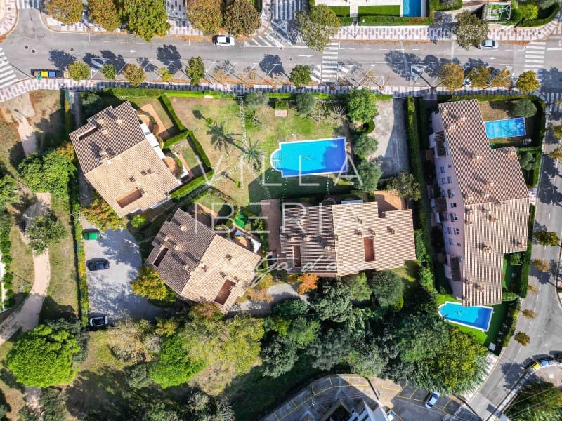 3 bedroom Apartment for sale in Platja d'Aro with garage - € 560,000 (Ref: 9398424)