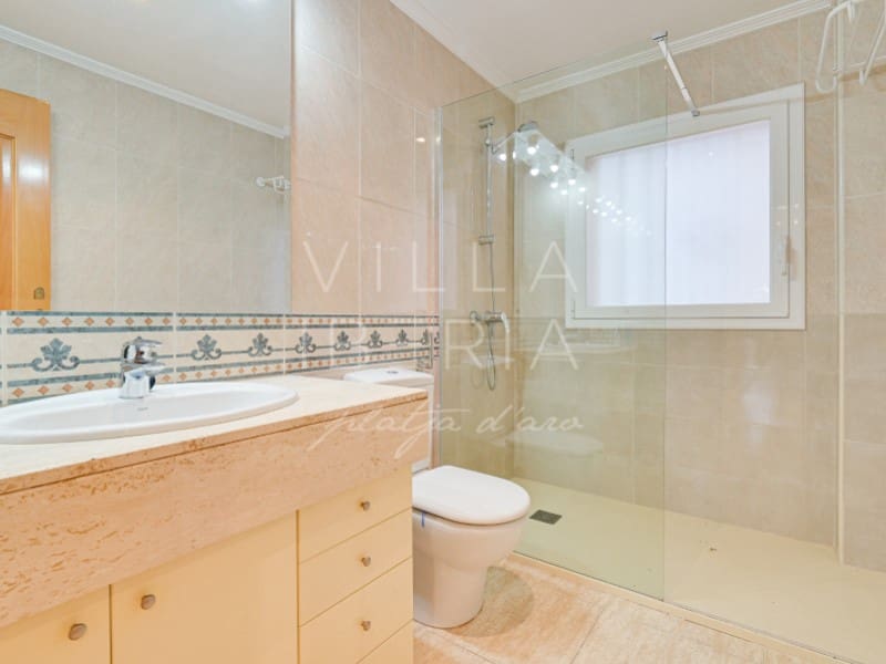 3 bedroom Apartment for sale in Platja d'Aro with garage - € 560,000 (Ref: 9398424)