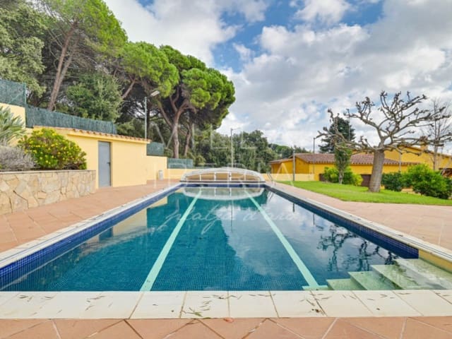 5 Zimmer Villa zu verkaufen in Platja d'Aro, Castell-Platja d'Aro mit Pool Garage - 1.150.000 € (Ref: 9406636)