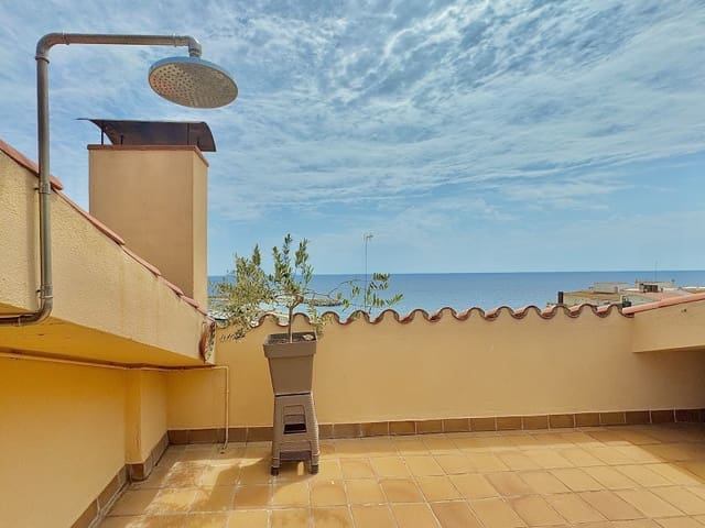3 bedroom Penthouse for sale in Palamós with garage - € 650,000 (Ref: 9414417)