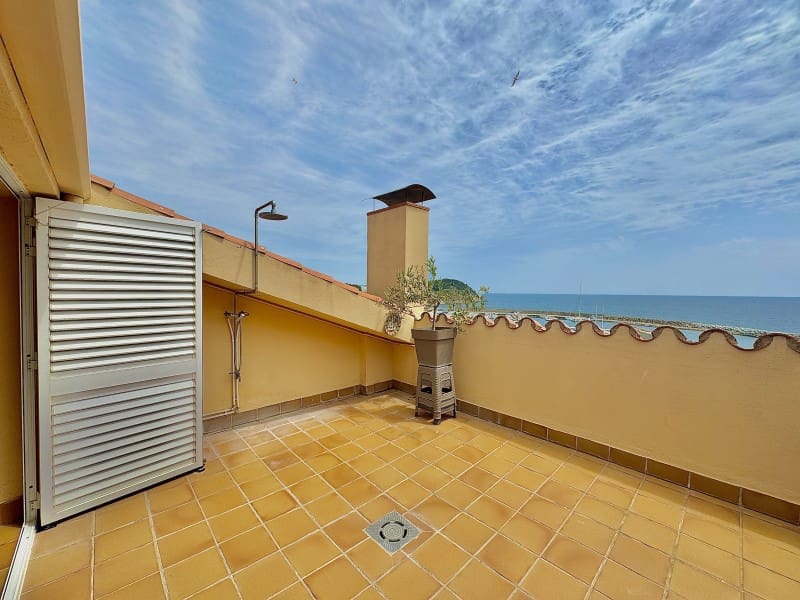 3 makuuhuone Kattohuoneisto myytävänä paikassa Palamos mukana 
autotalli - 650 000 € (Ref: 9414417)