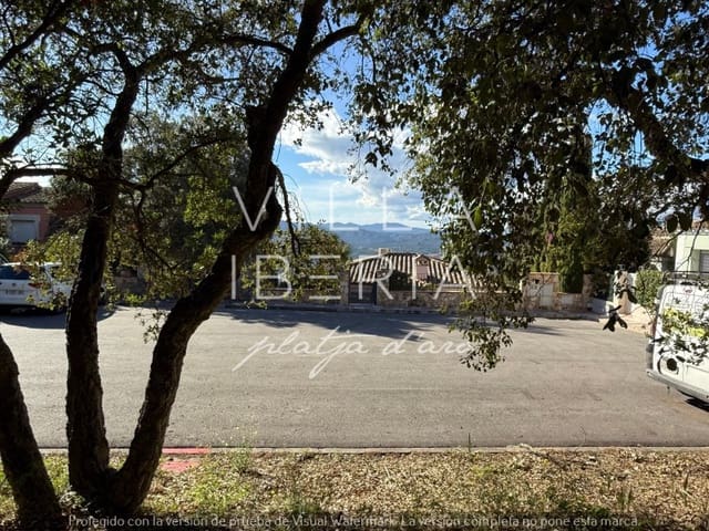 Grunde uden byggetilladelser til salg i Santa Cristina d'Aro - € 115.000 (Ref: 9441049)