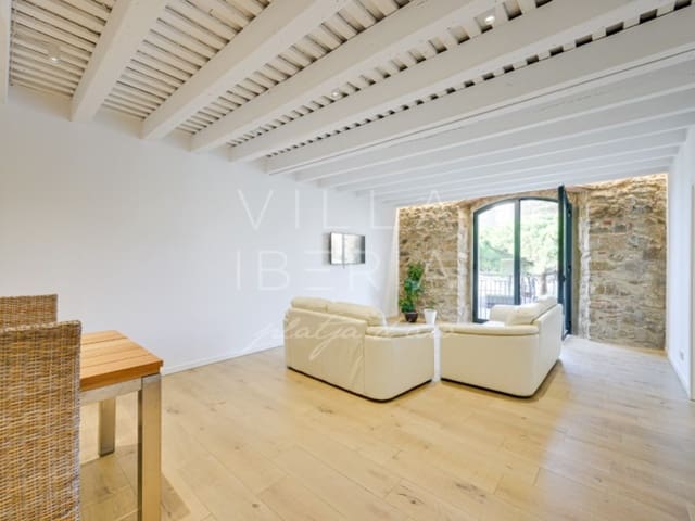 3 bedroom Apartment for sale in Palamós - € 650,000 (Ref: 9443398)