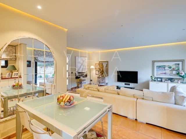 5 makuuhuone Huvila myytävänä paikassa Platja d'Aro, Castell-Platja d'Aro mukana uima-altaan - 1 390 000 € (Ref: 9450470)