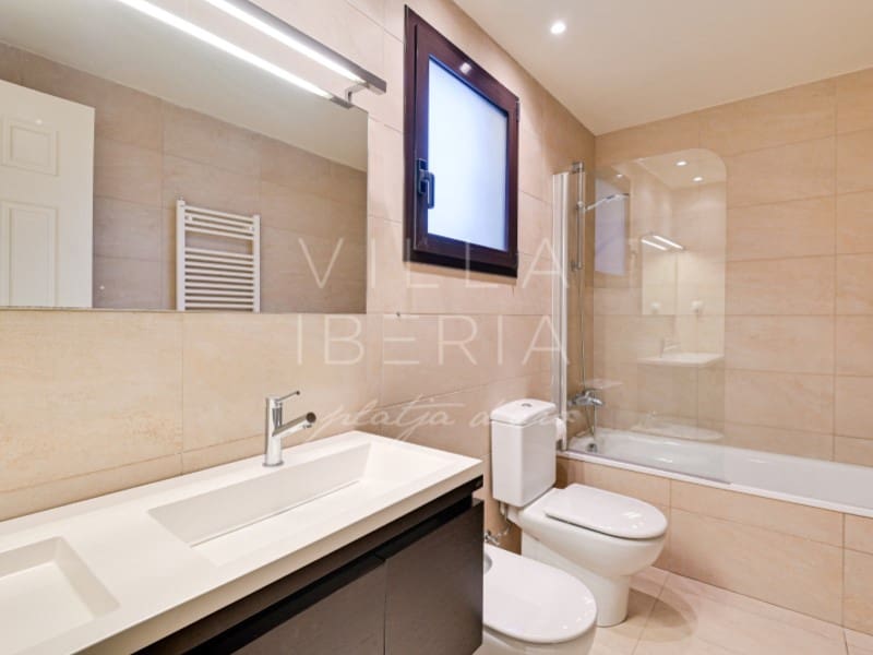 5 makuuhuone Huvila myytävänä paikassa Platja d'Aro mukana uima-altaan - 1 390 000 € (Ref: 9450470)