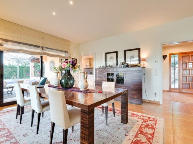 5 makuuhuone Huvila myytävänä paikassa Platja d'Aro, Castell-Platja d'Aro mukana uima-altaan - 1 390 000 € (Ref: 9450470)