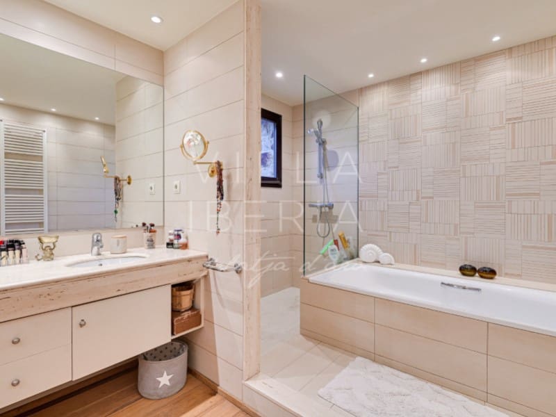 5 makuuhuone Huvila myytävänä paikassa Platja d'Aro mukana uima-altaan - 1 390 000 € (Ref: 9450470)