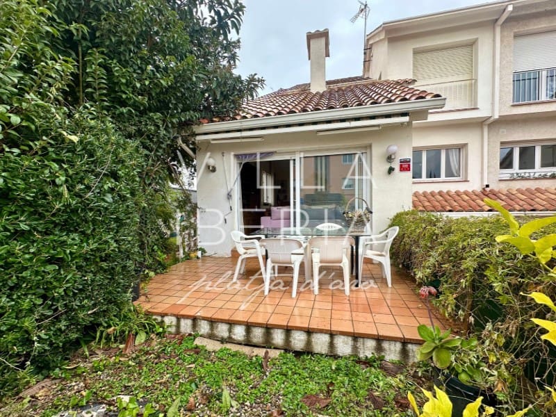 4 slaapkamer Huis te koop in Platja d'Aro met garage - € 450.000 (Ref: 9470624)