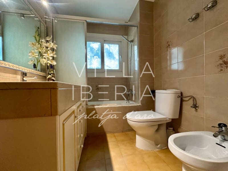 4 slaapkamer Huis te koop in Platja d'Aro met garage - € 450.000 (Ref: 9470624)