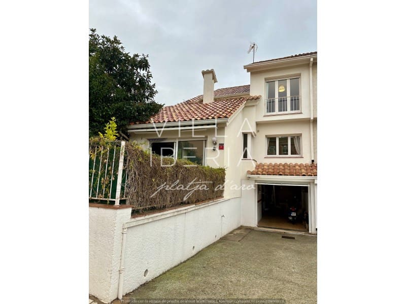 4 slaapkamer Huis te koop in Platja d'Aro met garage - € 450.000 (Ref: 9470624)