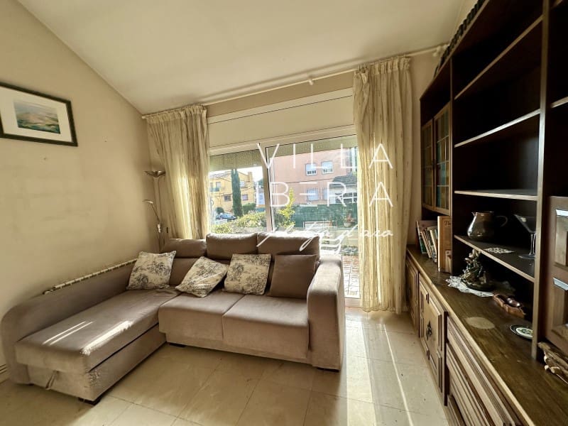 4 sypialnia Dom na sprzedaż w Platja d'Aro z garażem - 450 000 € (Ref: 9470624)