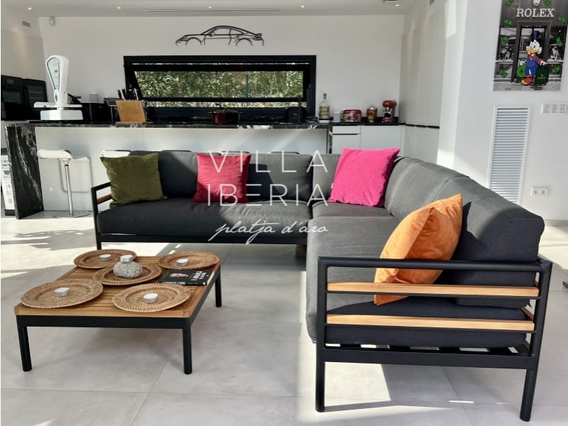 4 slaapkamer Villa te koop in Santa Cristina d'Aro met zwembad garage - € 1.850.000 (Ref: 9474361)