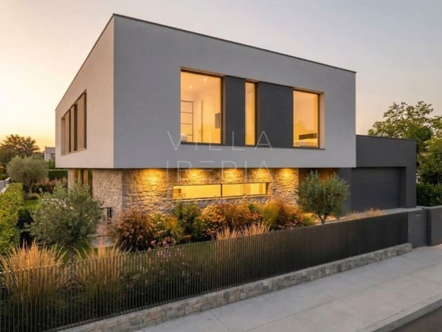 4 slaapkamer Villa te koop in Santa Cristina d'Aro met zwembad garage - € 1.850.000 (Ref: 9474361)