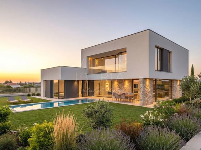 4 slaapkamer Villa te koop in Santa Cristina d'Aro met zwembad garage - € 1.850.000 (Ref: 9474361)