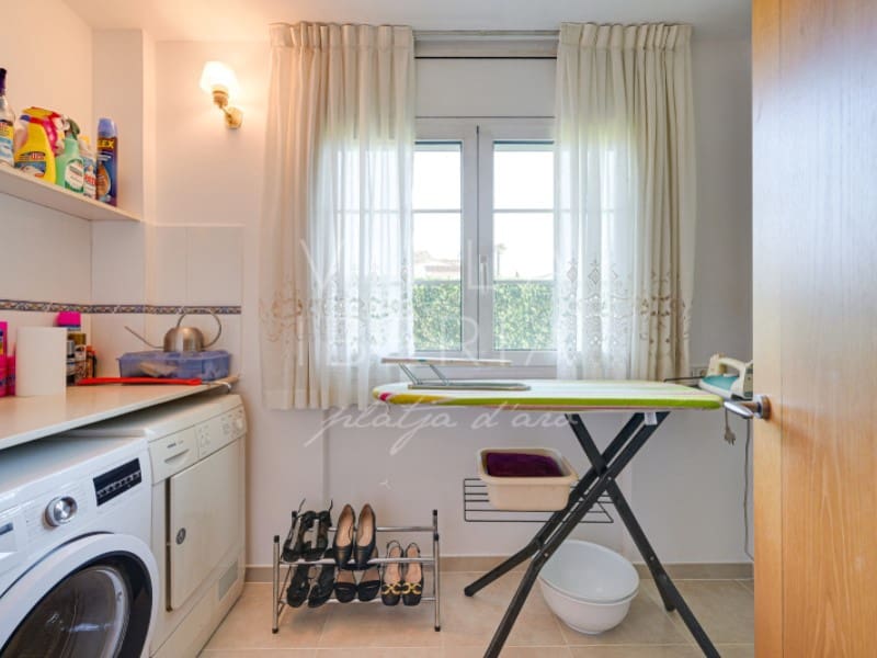 4 bedroom Villa for sale in Platja d'Aro with pool garage - € 1,250,000 (Ref: 9486489)