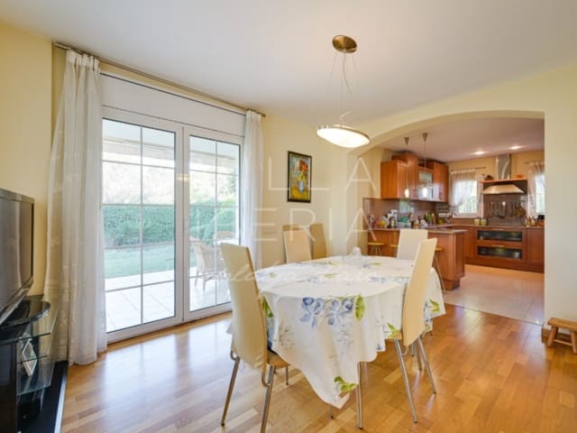 4 bedroom Villa for sale in Platja d'Aro, Castell-Platja d'Aro with pool garage - € 1,250,000 (Ref: 9486489)