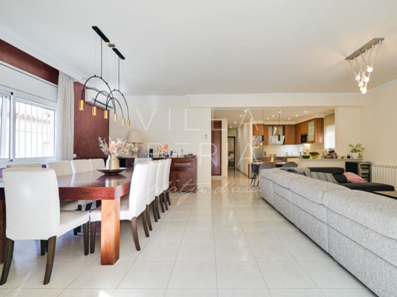 4 slaapkamer Villa te koop in Platja d'Aro met zwembad garage - € 750.000 (Ref: 9528438)